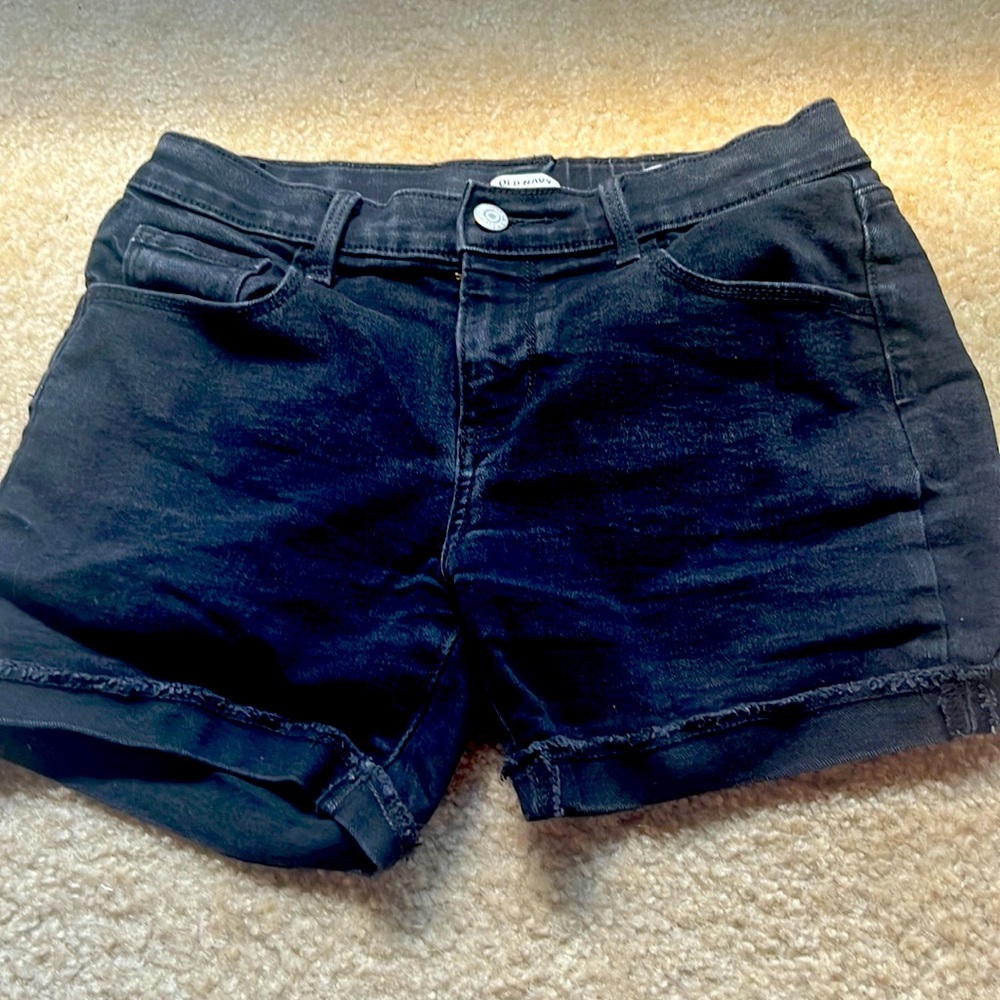 Old navy, youth size 14  black shorts.